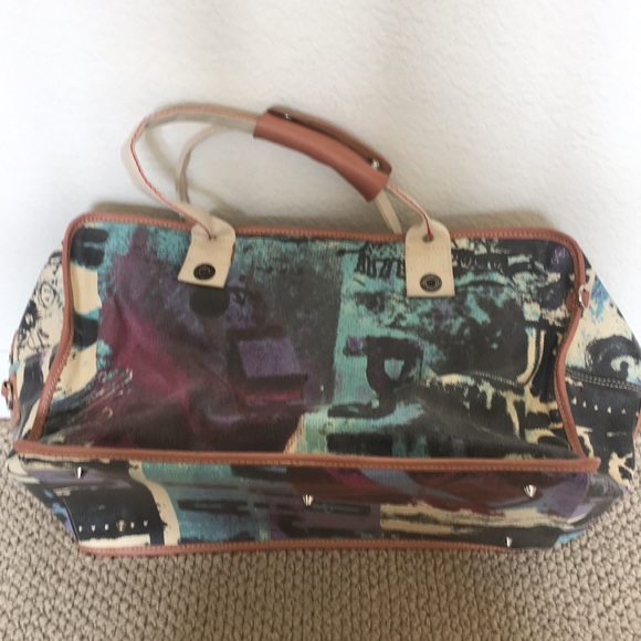 Italian print canvas Handbag - Picture 2 of 7